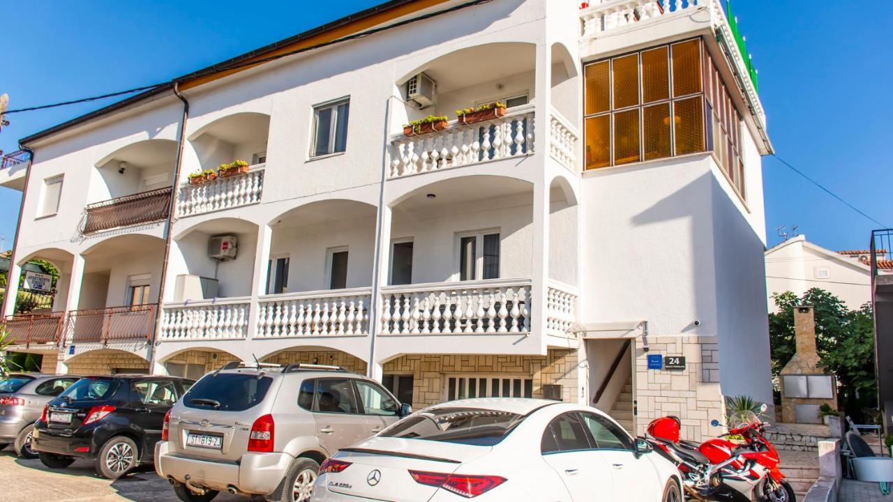 Apartments Curic Trogir Exterior foto